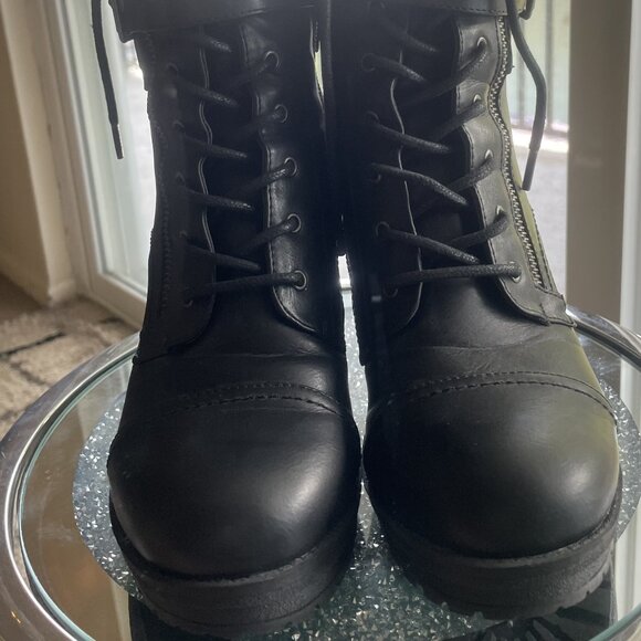 BLACK Vegan Leather BOOTS (7) - Picture 4 of 6